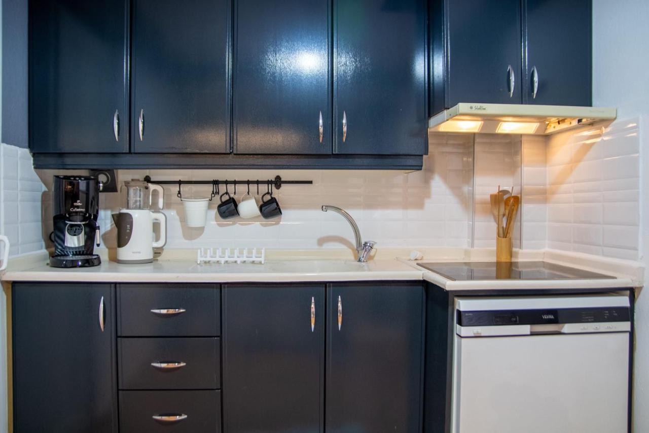 Amazing Flat Near The Coast With A Delightful Shared Terrace Close To Public Transportation In Karsiyaka Esmirna Exterior foto