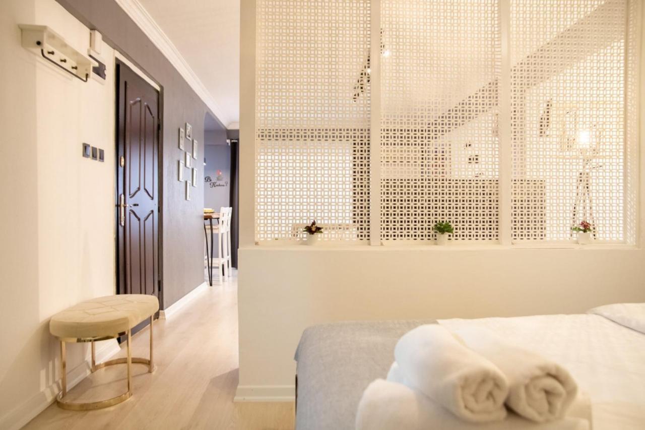 Amazing Flat Near The Coast With A Delightful Shared Terrace Close To Public Transportation In Karsiyaka Esmirna Exterior foto
